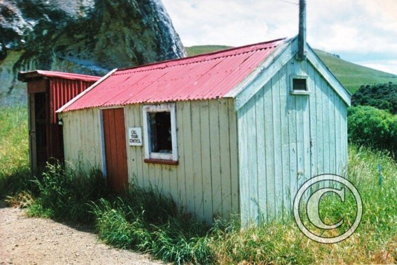 Frog-Rock-Hut-25Nov1989