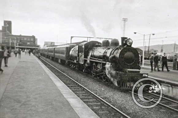 No2-platform-CHCH-NZRLS-Arthurs-Pass-trip-26Oct1969
